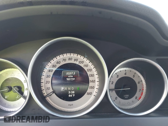 2015 Mercedes-Benz C-Class C 250 with VIN WDDGJ4HB7FG361739, listed as a IAAI auction lot 41814110 with 98,729 mi miles. Bid and sale history available at carsss.com. Image 15.