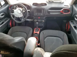 2015 Jeep Renegade Trailhawk with VIN ZACCJBCT7FPC17933, listed as a Copart auction lot 59749325 with Not provided miles and Salvage title. Bid and sale history available at DreamBid. Image 8.
