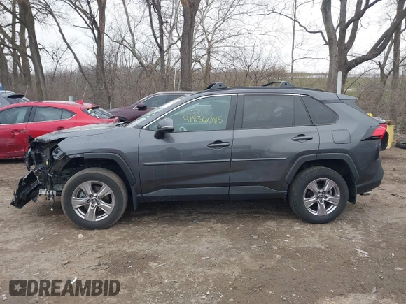 2024 Toyota RAV4 XLE with VIN 2T3P1RFV7RW442253, listed as a IAAI auction lot 41836085 with 31,378 mi miles and . Bid and sale history available at DreamBid. Image 15.