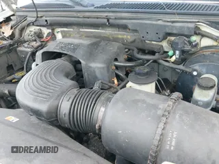 2002 Ford F-150 с VIN 2FTRF08L72CA57411, выставлен на аукционе IAAI как лот 42569215 с пробегом 95 881 миль миль и . История ставок и продаж доступна на DreamBid. Изображение 13.