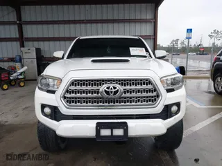 2016 Toyota Tacoma SR with VIN 5TFCZ5AN3GX039919, listed as a IAAI auction lot 41607382 with 107,703 mi miles. Bid and sale history available at carsss.com. Image 12.