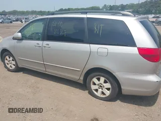 2004 Toyota Sienna XLE with VIN 5TDZA22C94S074818, listed as a IAAI auction lot 42444765 with Not provided miles and . Bid and sale history available at DreamBid. Image 3.