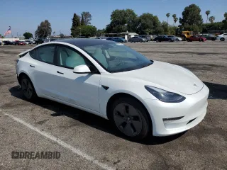 2023 Tesla Model 3 z VIN 5YJ3E1EA6PF517935, wystawiony jako Copart lot #60980325 z przebiegiem 45 496 mil mil oraz Szkoda całkowita • Salvage title. Historia ofert i sprzedaży dostępna na DreamBid. Obrazek 4.