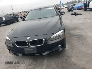 2013 BMW 3 Series 328i z VIN WBA3C1C55DF438319, wystawiony jako Copart lot #55293335 z przebiegiem 88 100 mil mil oraz Szkoda całkowita • Salvage title. Historia ofert i sprzedaży dostępna na DreamBid. Obrazek 13.