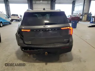 2025 Ford Explorer Active with VIN 1FMUK8DH5SGA03444, listed as a Copart auction lot 56217955 with 11,733 mi miles and Salvage title. Bid and sale history available at DreamBid. Image 6.