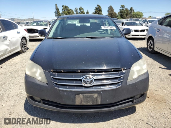 2007 Toyota Avalon XL z VIN 4T1BK36B37U221068, wystawiony jako Copart lot #58092985 z przebiegiem 168 743 mil mil oraz Szkoda całkowita • Salvage title. Historia ofert i sprzedaży dostępna na DreamBid. Obrazek 5.