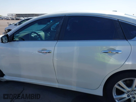 2014 Nissan Altima SL z VIN 1N4BL3AP9EC173704, wystawiony jako IAAI lot #42300470 z przebiegiem 139 036 mil mil oraz . Historia ofert i sprzedaży dostępna na DreamBid. Obrazek 14.