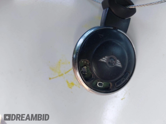 2012 MINI Hardtop S с VIN WMWSV3C5XCTY29340, выставлен на аукционе IAAI как лот 41617869 с пробегом 162 676 миль миль и . История ставок и продаж доступна на DreamBid. Изображение 11.