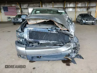 2007 Chevrolet Silverado 1500 LT w/1LT with VIN 2GCEC19CX71624659, listed as a Copart auction lot 48613205 with 187,468 mi miles and Salvage Title. Bid and sale history available at carsss.com. Image 5.