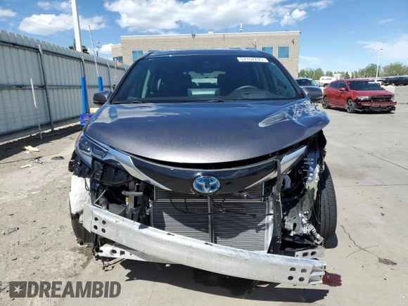 2024 Toyota Sienna Platinum z VIN 5TDESKFC4RS134873, wystawiony jako Copart lot #57152205 z przebiegiem 29 066 mil mil oraz Szkody całkowita. Historia ofert i sprzedaży dostępna na DreamBid. Obrazek 5.
