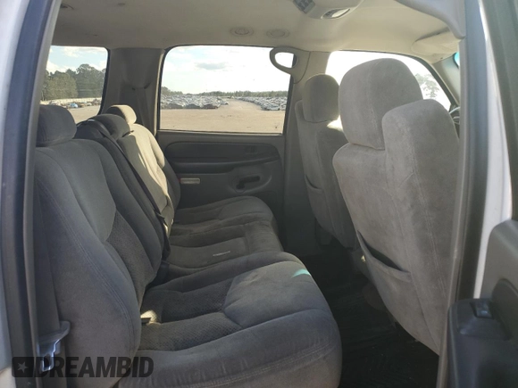 2003 Chevrolet Suburban LT with VIN 3GNEC16ZX3G339798, listed as a Copart auction lot 82293604 with 335,200 mi miles and Salvage Title. Bid and sale history available at carsss.com. Image 11.