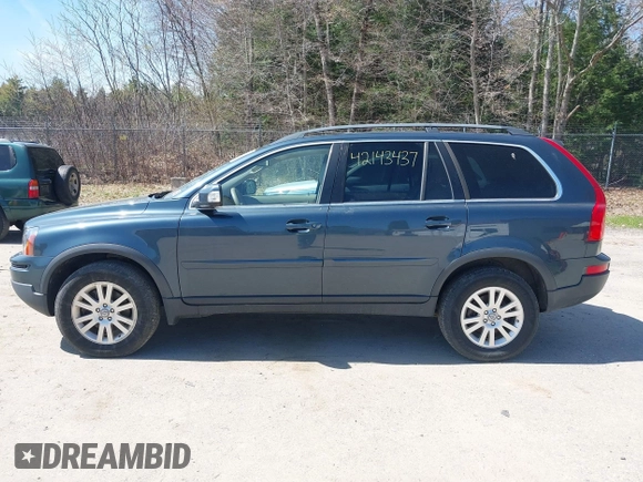 2008 Volvo XC90 I6 with VIN YV4CZ982881472821, listed as a IAAI auction lot 42143437 with 151,748 mi miles. Bid and sale history available at carsss.com. Image 12.
