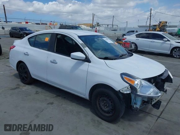 2017 Nissan Versa SV с VIN 3N1CN7AP5HL838903, выставлен на аукционе IAAI как лот 42260851 с пробегом 142 508 миль миль и . История ставок и продаж доступна на DreamBid. Изображение 1.