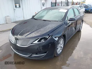 2014 Lincoln MKZ z VIN 3LN6L2G9XER803130, wystawiony jako IAAI lot #42372587 z przebiegiem 84 448 mil mil oraz . Historia ofert i sprzedaży dostępna na DreamBid. Obrazek 2.