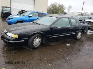 1996 Mercury Cougar z VIN 1MELM62W2TH639247, wystawiony jako Copart lot #52210735 z przebiegiem 45 211 mil mil oraz Szkody całkowita. Historia ofert i sprzedaży dostępna na DreamBid. Obrazek 1.