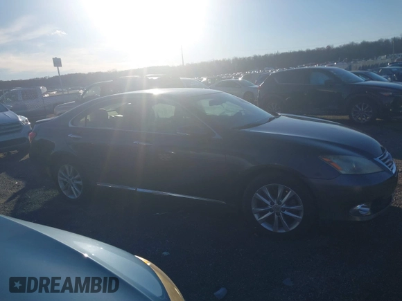 2011 Lexus ES with VIN JTHBK1EG2B2472155, listed as a IAAI auction lot 40962743 with 134,227 mi miles. Bid and sale history available at carsss.com. Image 13.