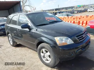 2008 Kia Sorento LX with VIN KNDJD735685762806, listed as a IAAI auction lot 41893864 with 423,437 mi miles and . Bid and sale history available at DreamBid. Image 1.