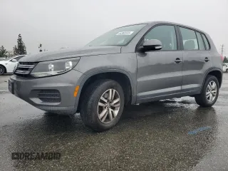 2013 Volkswagen Tiguan S with VIN WVGAV3AX7DW621978, listed as a Copart auction lot 44363335 with 121,661 mi miles and Salvage title. Bid and sale history available at DreamBid. Image 1.
