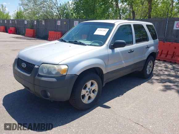 2006 Ford Escape XLT с VIN 1FMYU03196KC34657, выставлен на аукционе IAAI как лот 42207202 с пробегом 235 799 миль миль и . История ставок и продаж доступна на DreamBid. Изображение 2.