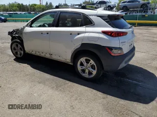 2023 Hyundai Kona SEL с VIN KM8K3CAB7PU929571, выставлен на аукционе Copart как лот 58077185 с пробегом 22 625 миль миль и Списание • Salvage title. История ставок и продаж доступна на DreamBid. Изображение 2.