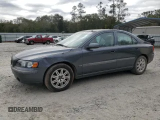 2004 Volvo S60 with VIN YV1RS61T842326873, listed as a Copart auction lot 76056544 with 287,967 mi miles and Salvage Title. Bid and sale history available at carsss.com. Image 1.