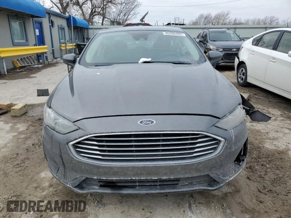 2019 Ford Fusion SE with VIN 3FA6P0LU5KR108871, listed as a Copart auction lot 45390485 with 61,130 mi miles and Salvage Title. Bid and sale history available at carsss.com. Image 5.