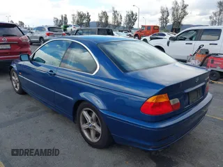 2001 BMW 3 Series 325Ci with VIN WBABN33401JW55892, listed as a IAAI auction lot 41751934 with 1 mi miles. Bid and sale history available at carsss.com. Image 3.