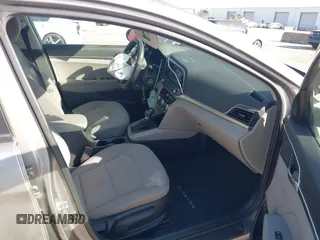 2020 Hyundai Elantra SE with VIN KMHD74LF7LU105230, listed as a IAAI auction lot 41997855 with 119,456 mi miles. Bid and sale history available at carsss.com. Image 5.