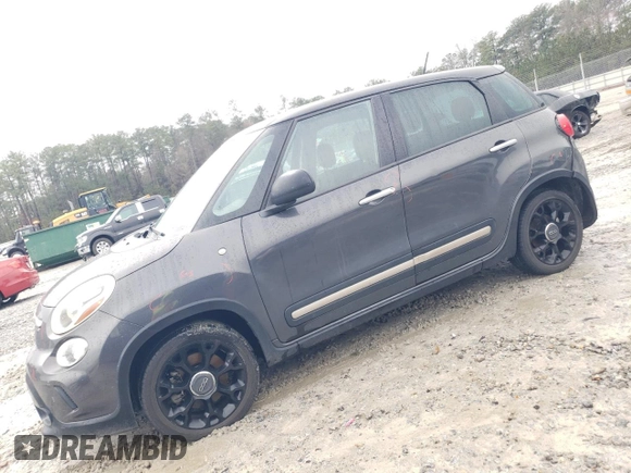 2015 FIAT 500L Urbana Trekking z VIN ZFBCFADH0FZ032147, wystawiony jako Copart lot #45200315 z przebiegiem 103 598 mil mil oraz Szkoda całkowita • Salvage title. Historia ofert i sprzedaży dostępna na DreamBid. Obrazek 1.