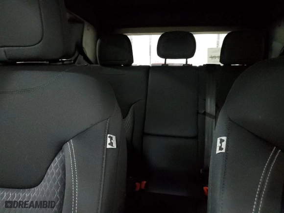 2021 Jeep Renegade Latitude with VIN ZACNJDB10MPM57646, listed as a Copart auction lot 48714865 with 0 mi miles and Salvage Title. Bid and sale history available at carsss.com. Image 10.