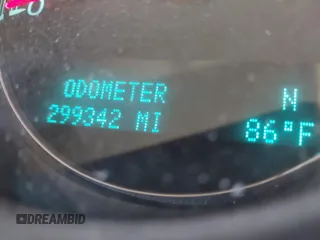 2014 Chevrolet Tahoe LT with VIN 1GNSCBE00ER147899, listed as a IAAI auction lot 42322761 with 299,342 mi miles and . Bid and sale history available at DreamBid. Image 15.