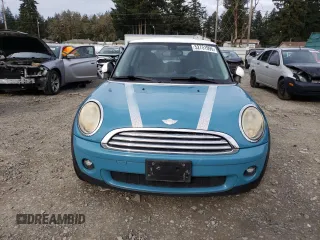2008 MINI Hardtop with VIN WMWMF33538TT61691, listed as a Copart auction lot 52751995 with 47,790 mi miles and Clean Title. Bid and sale history available at DreamBid. Image 5.