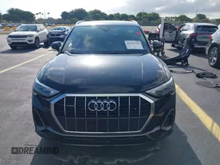 2021 Audi Q3 S line Premium z VIN WA1DECF33M1038760, wystawiony jako IAAI lot #42347743 z przebiegiem 26 675 mil mil oraz . Historia ofert i sprzedaży dostępna na DreamBid. Obrazek 13.
