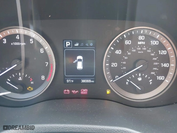 2016 Hyundai Tucson Limited with VIN KM8J33A24GU124543, listed as a IAAI auction lot 41808327 with 38,069 mi miles. Bid and sale history available at carsss.com. Image 7.