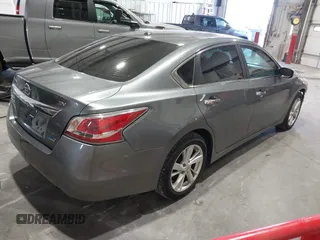 2014 Nissan Altima 2.5 S with VIN 1N4AL3APXEC113281, listed as a IAAI auction lot 41137374 with 124,357 mi miles. Bid and sale history available at carsss.com. Image 4.
