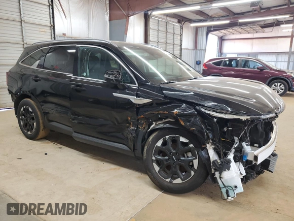 2024 Kia Sorento S z VIN 5XYRL4JC9RG285366, wystawiony jako Copart lot #62534455 z przebiegiem Nie podano mil oraz Nie do naprawy • Non repairable. Historia ofert i sprzedaży dostępna na DreamBid. Obrazek 4.