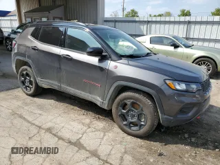 2023 Jeep Compass Trailhawk z VIN 3C4NJDDN6PT555547, wystawiony jako Copart lot #56288105 z przebiegiem 38 837 mil mil oraz Szkoda całkowita • Salvage title. Historia ofert i sprzedaży dostępna na DreamBid. Obrazek 4.