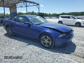 2014 Ford Mustang V6 z VIN 1ZVBP8AM9E5318520, wystawiony jako Copart lot #58080755 z przebiegiem 67 778 mil mil oraz Szkoda całkowita • Salvage title. Historia ofert i sprzedaży dostępna na DreamBid. Obrazek 4.