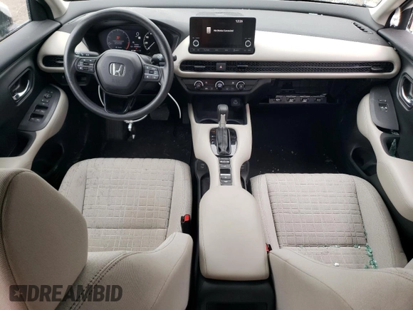 2024 Honda HR-V LX with VIN 3CZRZ2H31RM731676, listed as a Copart auction lot 54373325 with 9,848 mi miles and Salvage title. Bid and sale history available at DreamBid. Image 8.