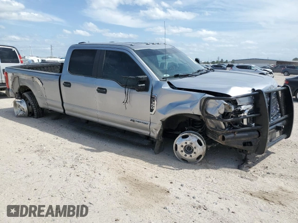 2020 Ford F-350 XL with VIN 1FT8W3DT4LEC87678, listed as a Copart auction lot 52613165 with 56,254 mi miles and Salvage title. Bid and sale history available at DreamBid. Image 4.