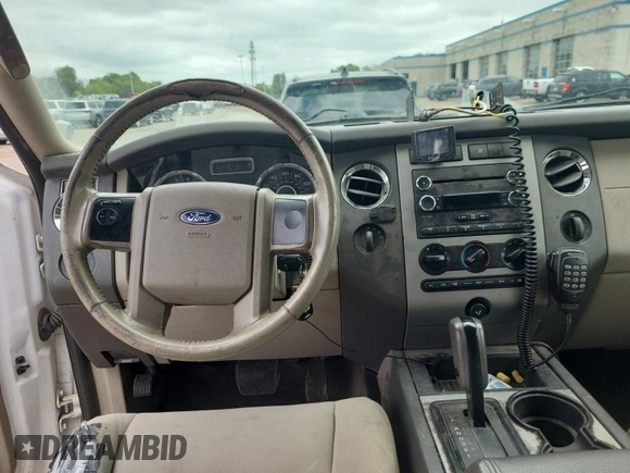 2014 Ford Expedition XL with VIN 1FMJU1G50EEF24187, listed as a IAAI auction lot 42616117 with 235,361 mi miles and . Bid and sale history available at DreamBid. Image 30.