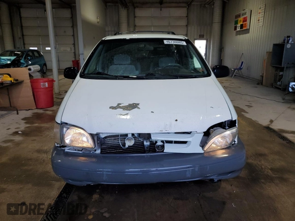 1999 Toyota Sienna LE with VIN 4T3ZF13C0XU110912, listed as a Copart auction lot 46736085 with 216,488 mi miles and Salvage Title. Bid and sale history available at carsss.com. Image 5.