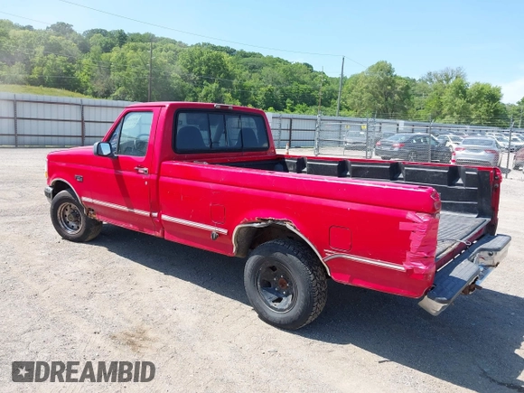 1995 Ford F-150 z VIN 1FTEF15N1SLB72411, wystawiony jako IAAI lot #42526507 z przebiegiem 122 482 mil mil oraz . Historia ofert i sprzedaży dostępna na DreamBid. Obrazek 3.