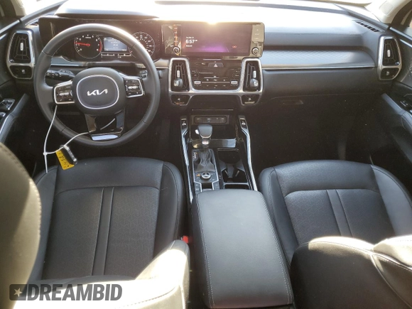 2022 Kia Sorento SX z VIN 5XYRKDLF0NG136154, wystawiony jako Copart lot #50433075 z przebiegiem 17 660 mil mil oraz Szkoda całkowita • Salvage title. Historia ofert i sprzedaży dostępna na DreamBid. Obrazek 8.