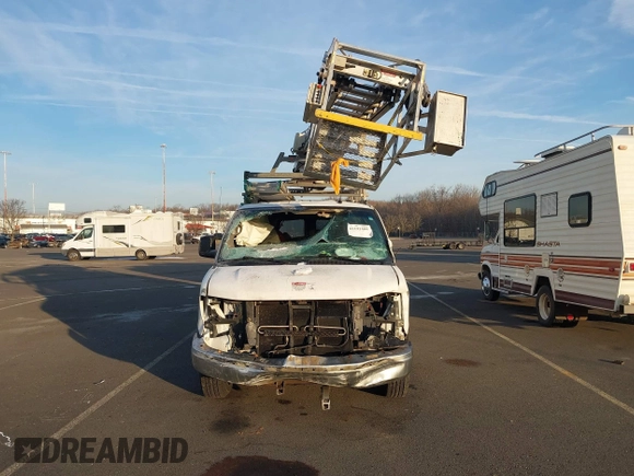 2013 Chevrolet Express Passenger LT with VIN 1GAZG1FG1D1159390, listed as a IAAI auction lot 41191409 with 176,899 mi miles and . Bid and sale history available at DreamBid. Image 11.