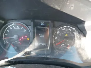 2023 Toyota Tacoma SR с VIN 3TYRX5GN0PT071714, выставлен на аукционе IAAI как лот 41309531 с пробегом 45 722 миль миль и . История ставок и продаж доступна на DreamBid. Изображение 7.