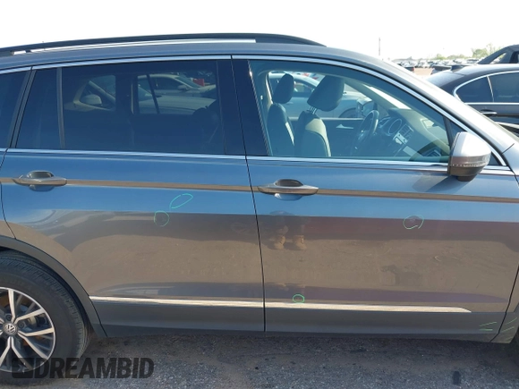 2020 Volkswagen Tiguan SE with VIN 3VV3B7AXXLM137641, listed as a IAAI auction lot 41830400 with 68,067 mi miles and . Bid and sale history available at DreamBid. Image 12.