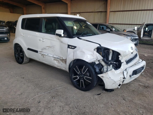 2011 Kia Soul + with VIN KNDJT2A24B7267854, listed as a Copart auction lot 86184844 with 118,258 mi miles and Salvage Title. Bid and sale history available at carsss.com. Image 4.