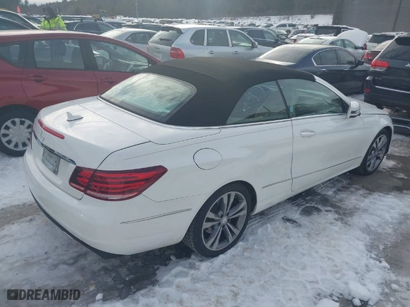2015 Mercedes-Benz E-Class E 400 with VIN WDDKK6FF4FF294936, listed as a IAAI auction lot 41576695 with NaN miles. Bid and sale history available at carsss.com. Image 4.