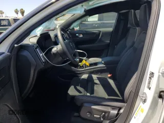 2022 Volvo C40 Recharge Pure Electric Ultimate with VIN YV4ED3GB9N2005757, listed as a Copart auction lot 58336704 with 6,927 mi miles and Salvage Title. Bid and sale history available at carsss.com. Image 7.